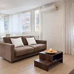 Luxury In Steps From Metro A Cornelia *