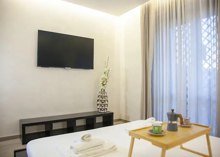 Lägenhet Luxury In Steps From Metro A Cornelia *