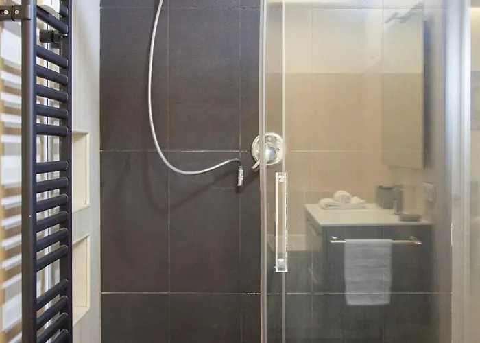 Luxury In Steps From Metro A Cornelia Lägenhet *